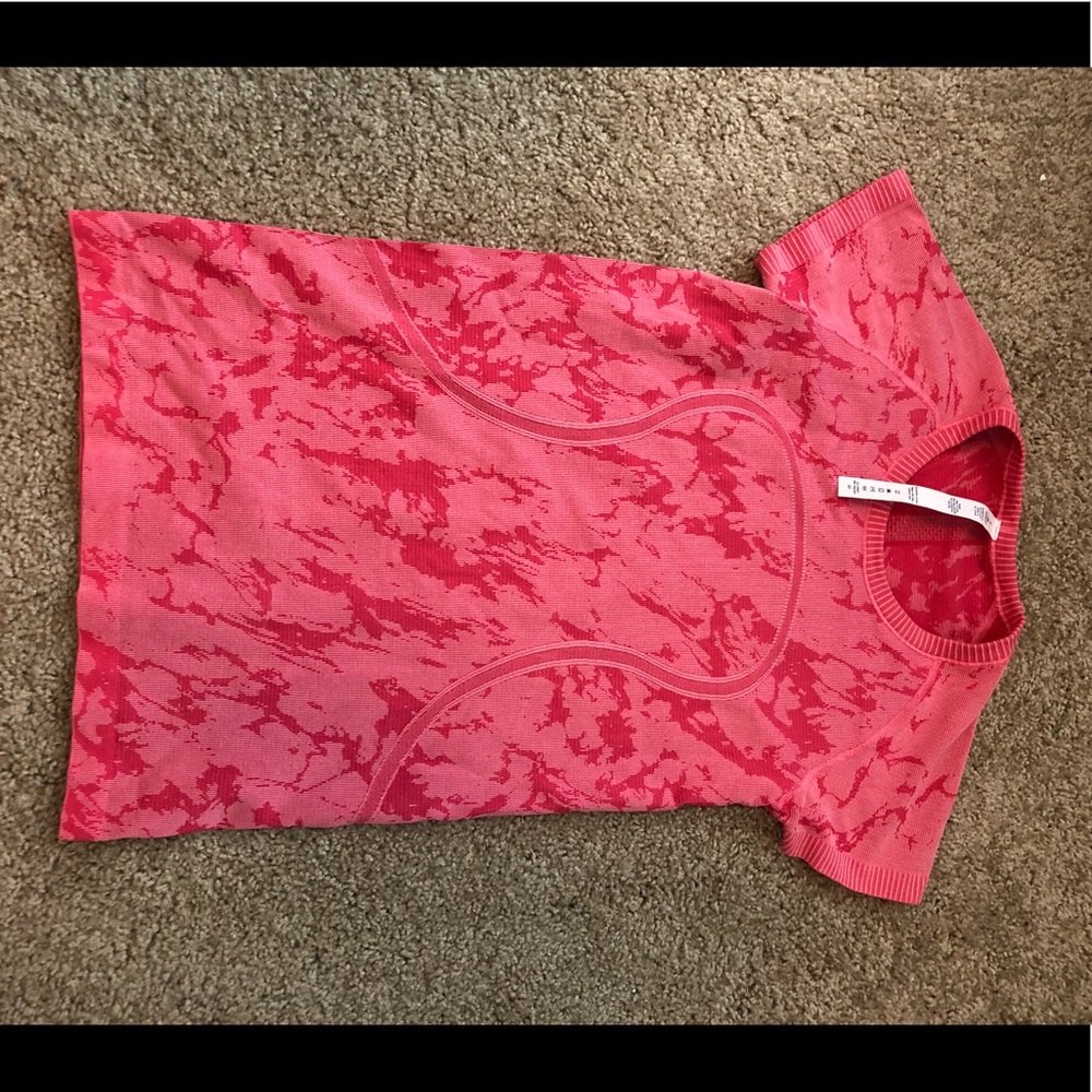 Lululemon Short sleeve